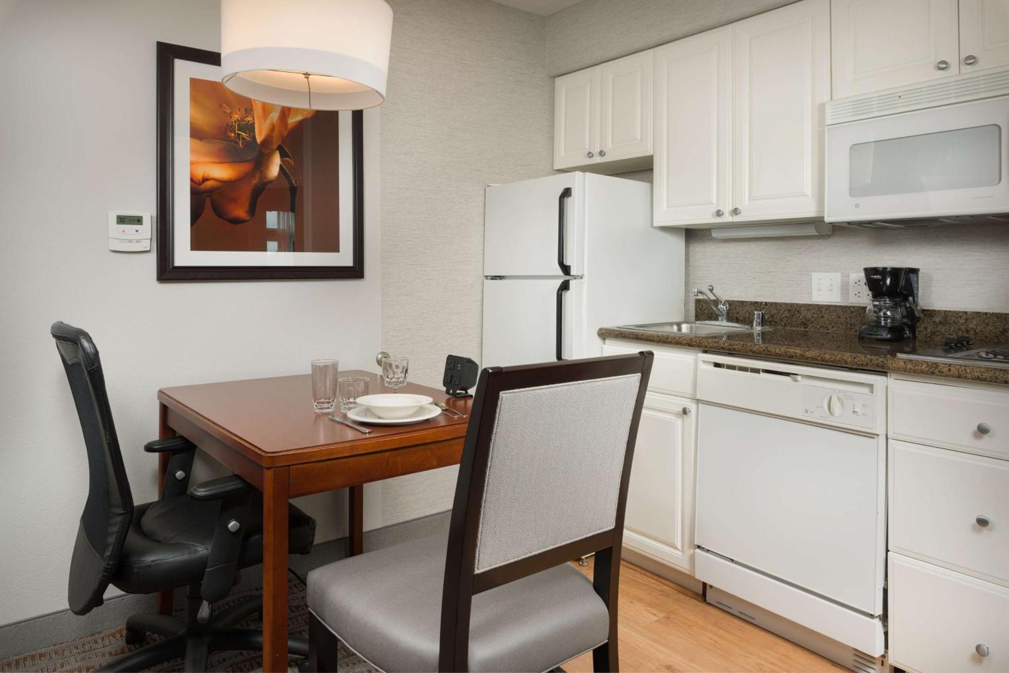 Homewood By Hilton / Portland Vancouver