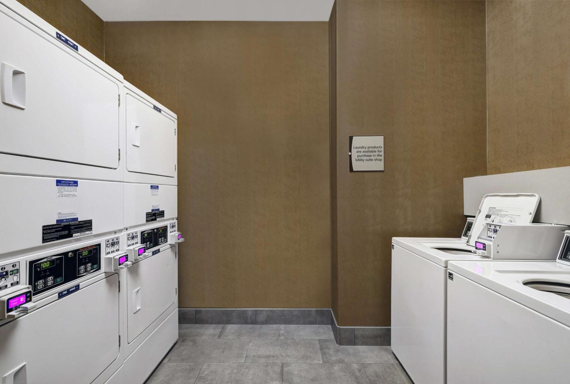 Hotel Homewood By Hilton / Portland