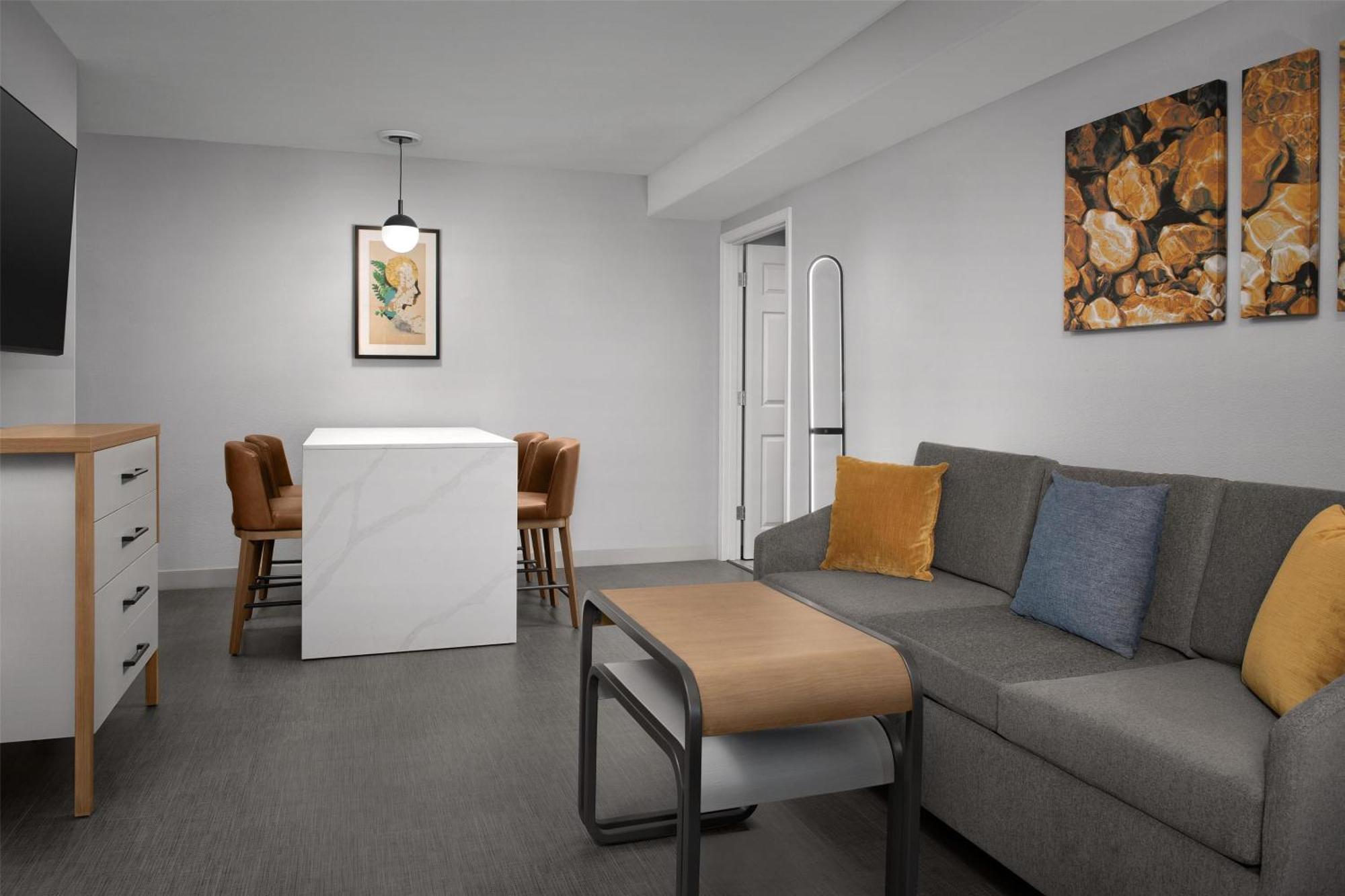 Hotel Homewood By Hilton / Portland Vancouver